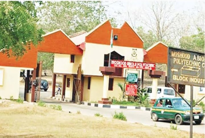 MAPOLY SUG President Promised to Fish Out Computer Operator who Abscond with Students Money