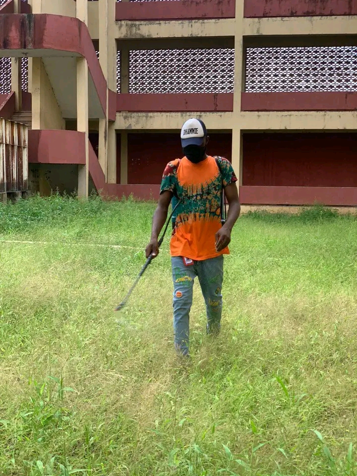 It is Election Time at the Federal Polytechnic Bida (See what aspirants do to get votes from students)

