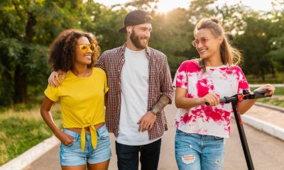 How To Date Two Girls at the Same Time Without Getting Caught