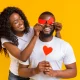 How to Turn an Online Dating Match Into a Real Date