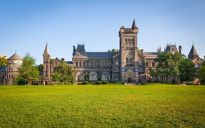 Free Online Courses Offered by Canadian Universities