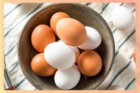 White vs. Brown Eggs: Is There Really a Difference? A Dietitian Explains