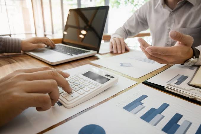 Wealth Management vs Financial Planning: Key Differences Explained